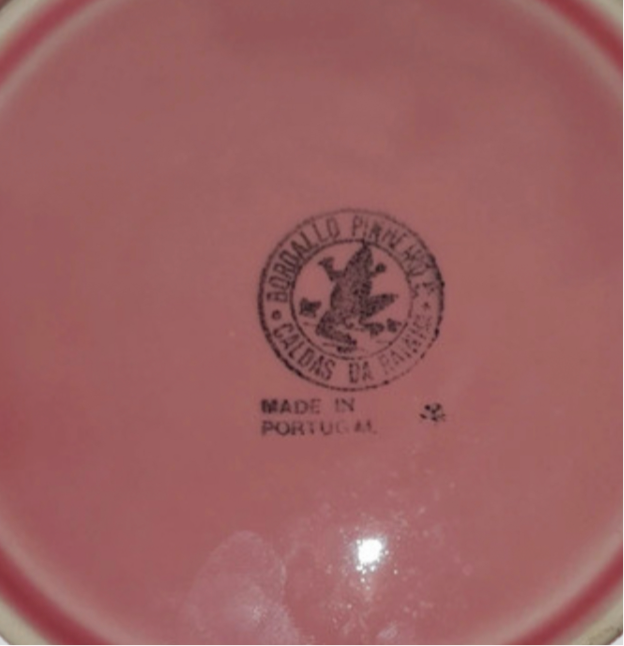 Bordalo Pinheiro pink antique reliëf plate