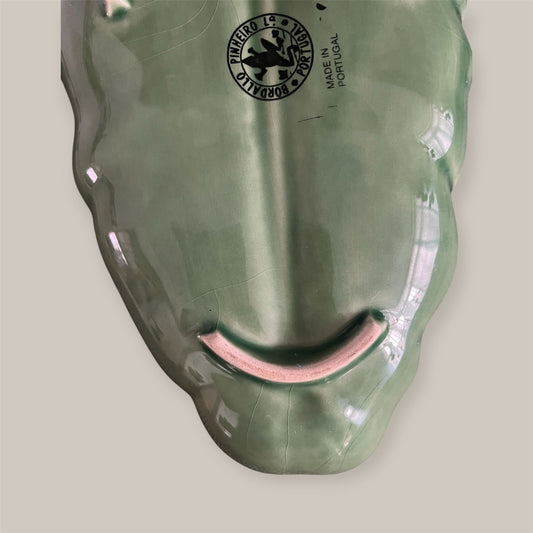 Bordalo Pinheiro Banana leaf server