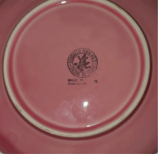 Bordalo Pinheiro pink antique reliëf plate