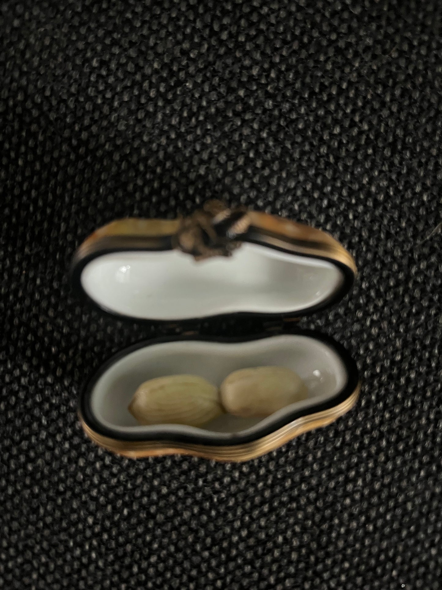 Lovely Limoges Trincketbox peanut