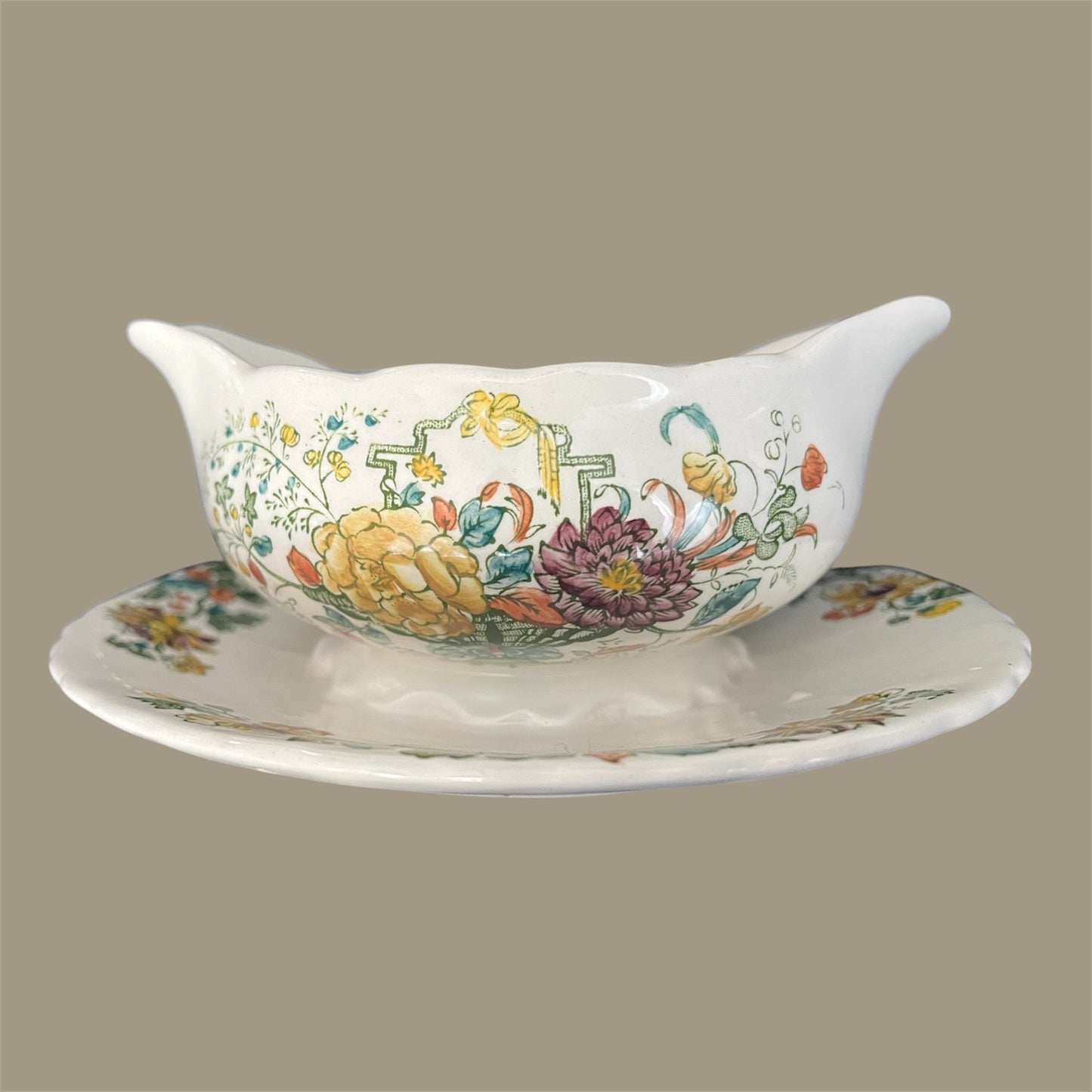 Mason’s England ironstone gravyboat Strathmore design