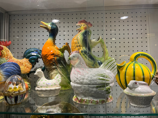 Caugant french midcentury chicken on egg nest tureen pink version