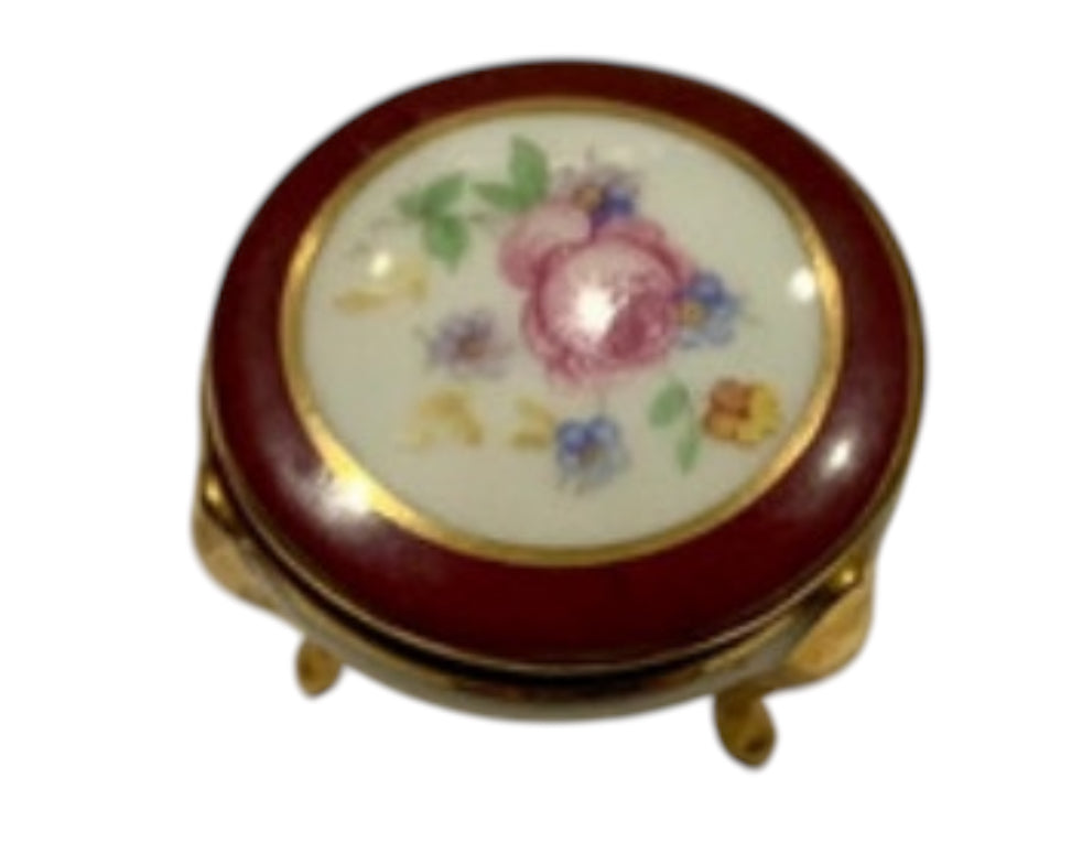 Classic trincketbox footed floral decor, Limoges
