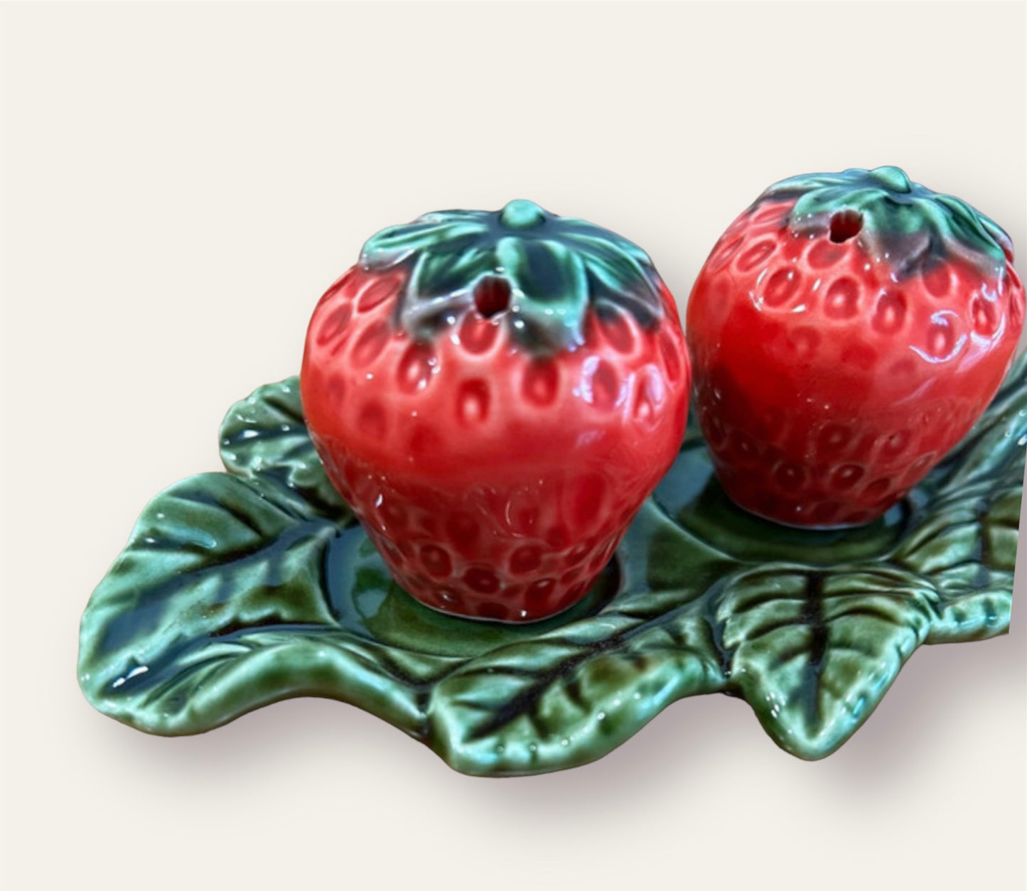 Pepper salt cabbage leave strawberries π π set 3 pcs