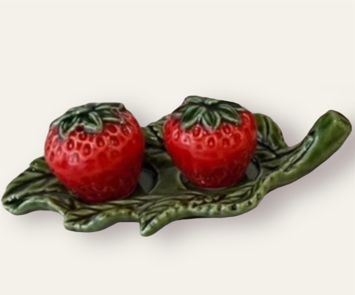 Pepper salt cabbage leave strawberries π π set 3 pcs
