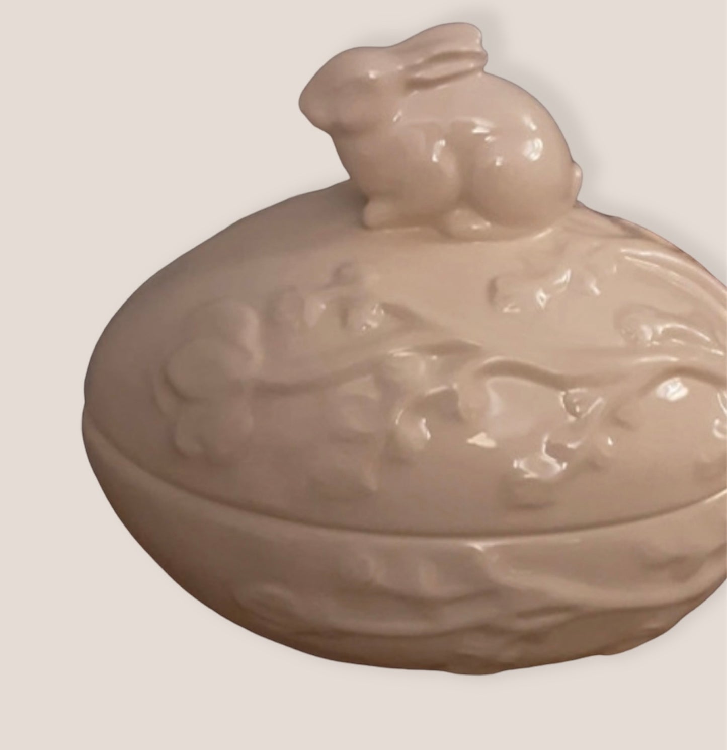 Bordallo Pinheiro big white vintage box egg with rabbit ๐ bunny ๐ฐ
