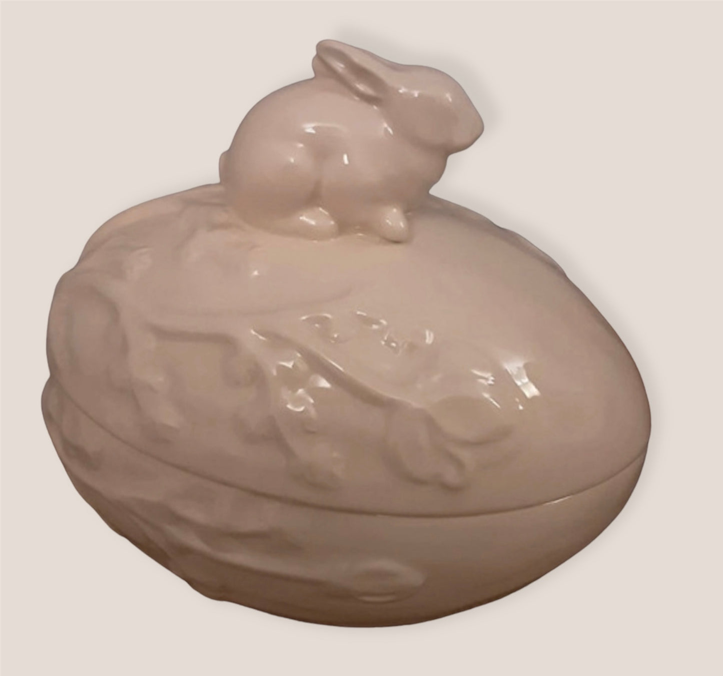 Bordallo Pinheiro big white vintage box egg with rabbit ๐ bunny ๐ฐ