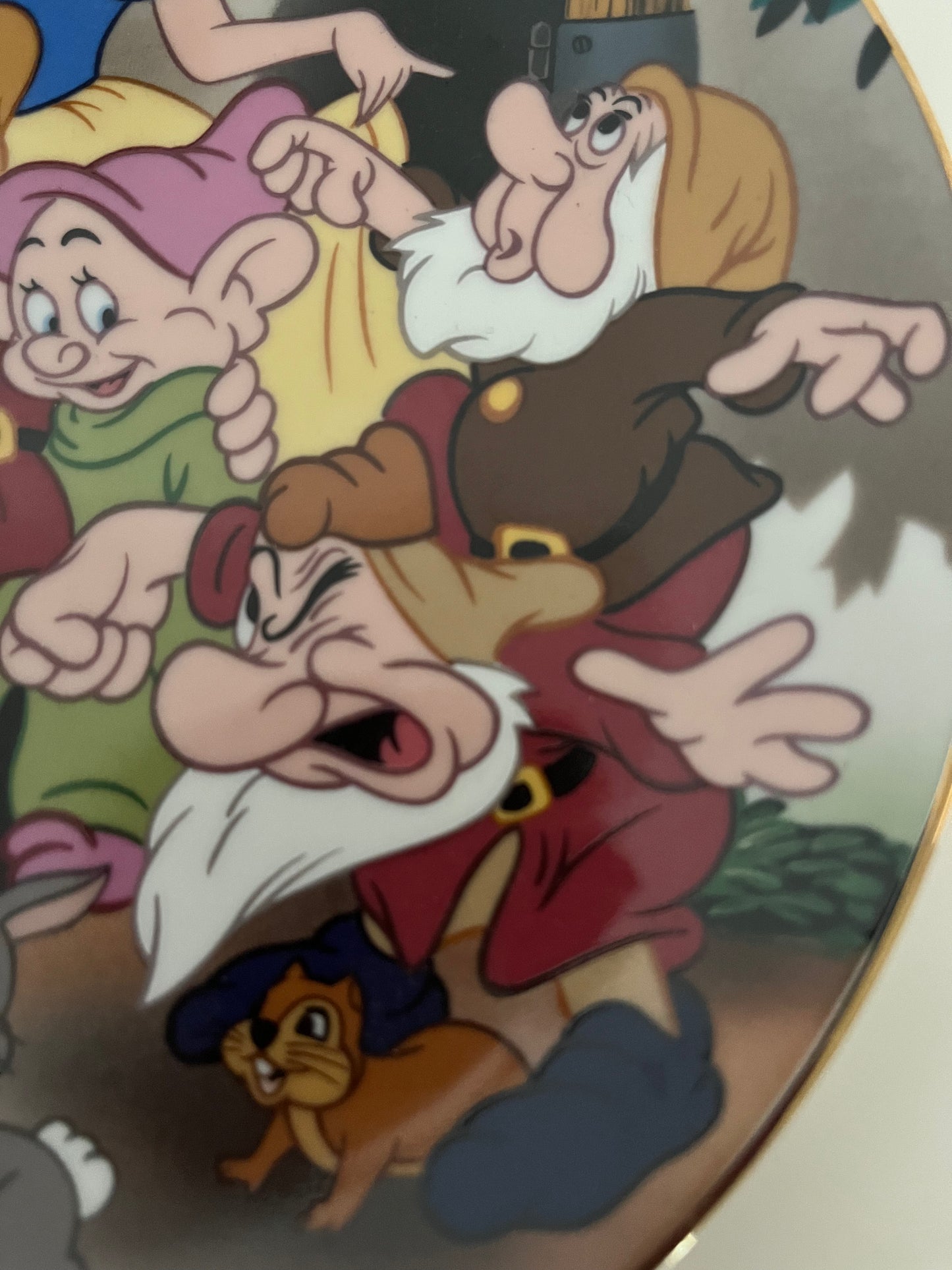 Disney cartoon classics plate snow white seven dwarfs