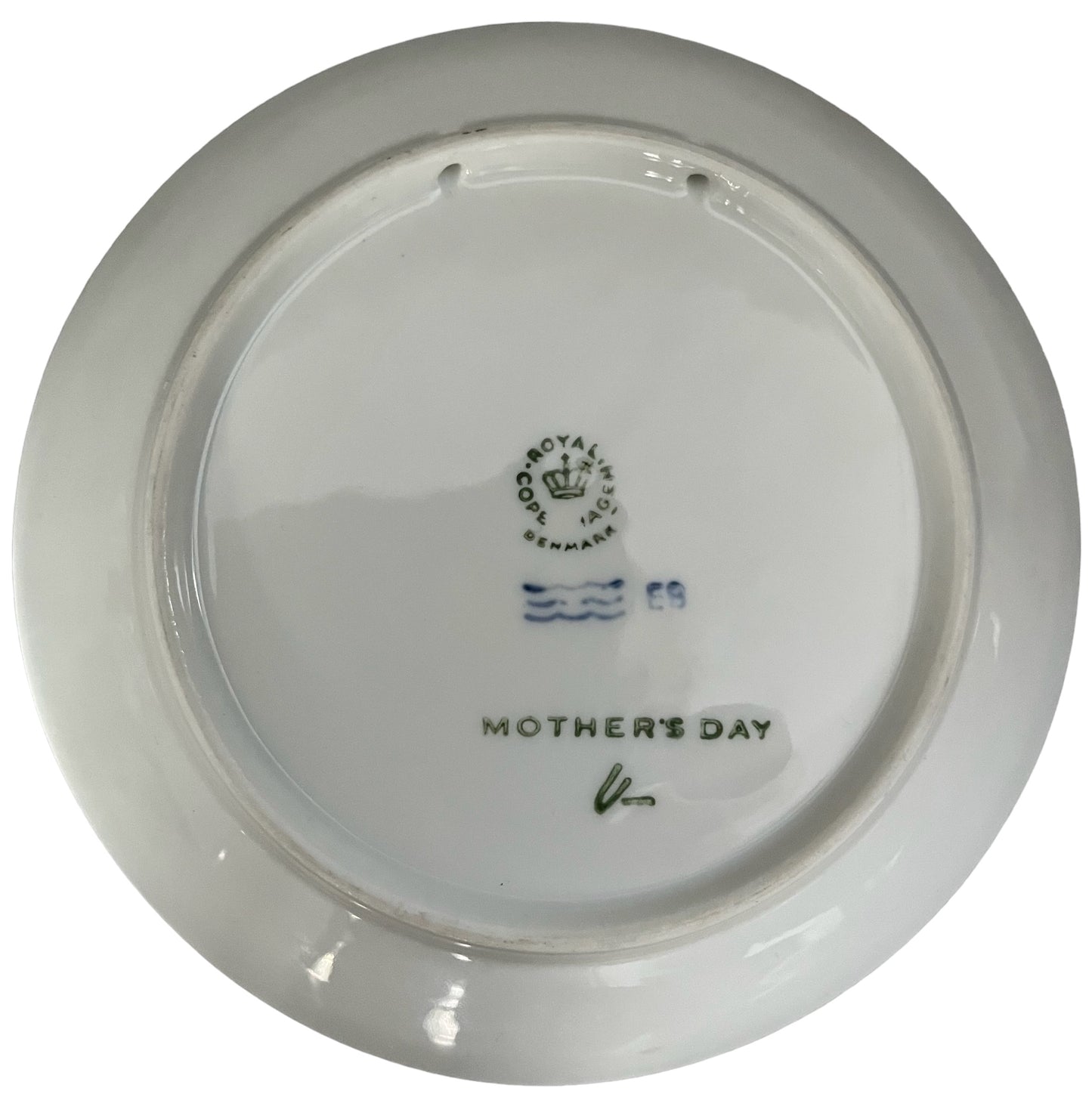 Royal Copenhagen wall plate 15 cm bird Mother’s Day 1975