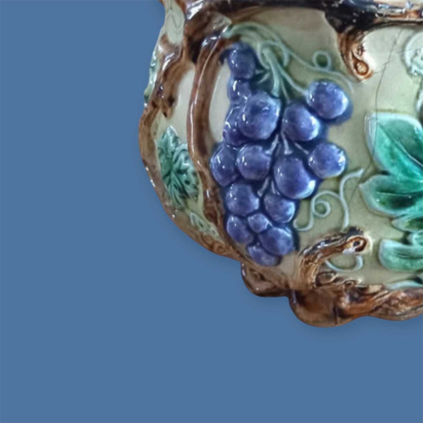 Frie Onnaing french majolica cachepot