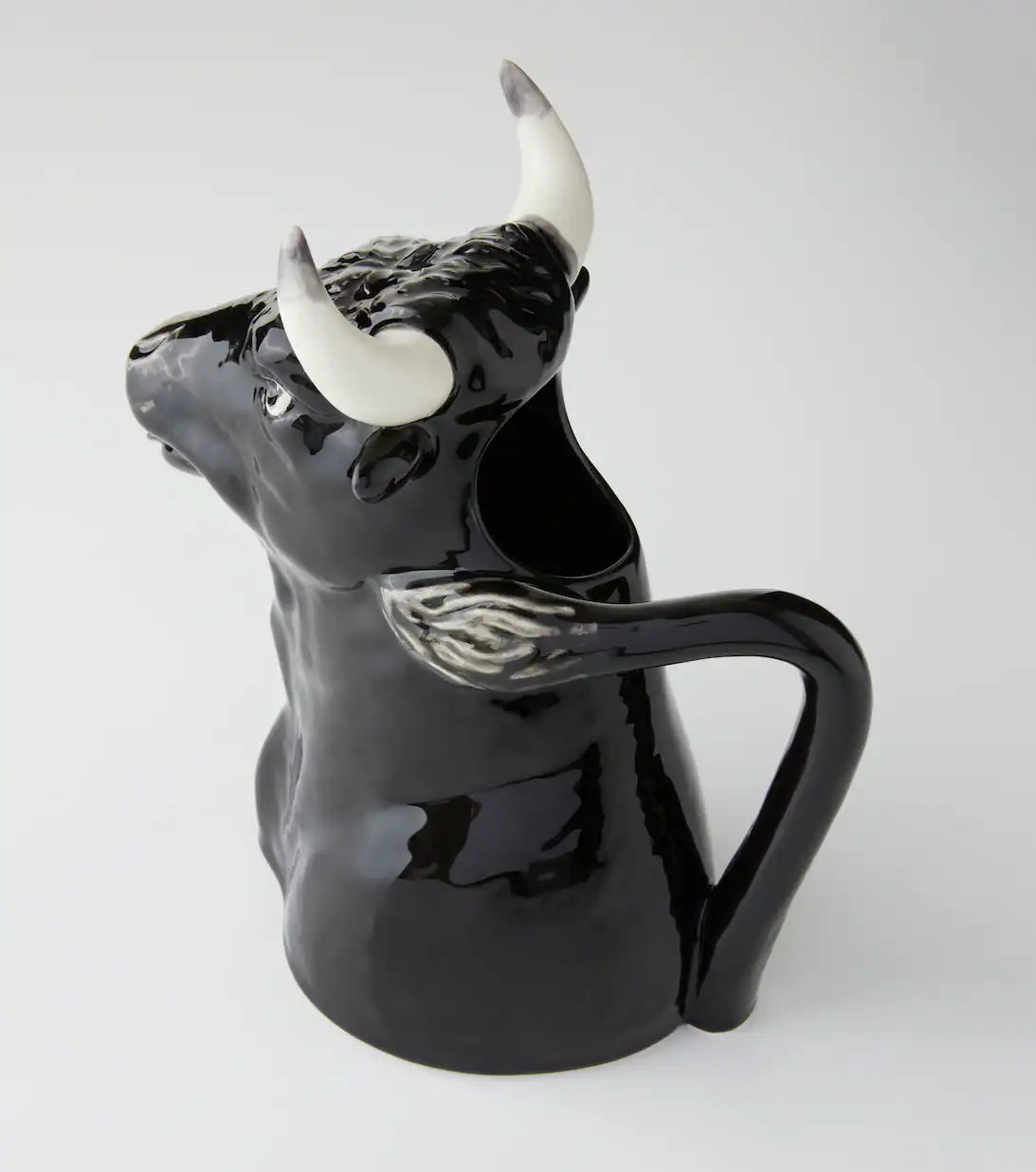 Black pitcher Bordallo Pinheiro
