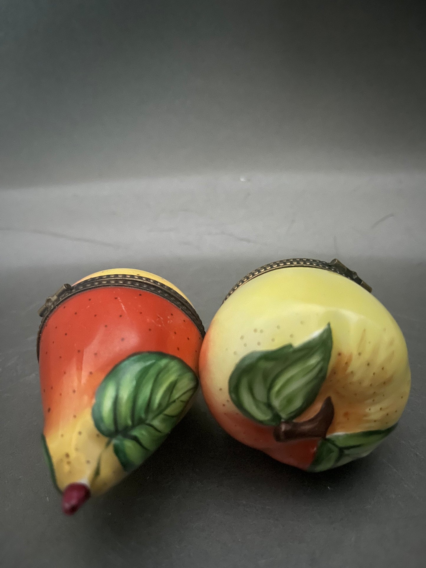 Lovely Limoges vintage set trincketbox apple pear