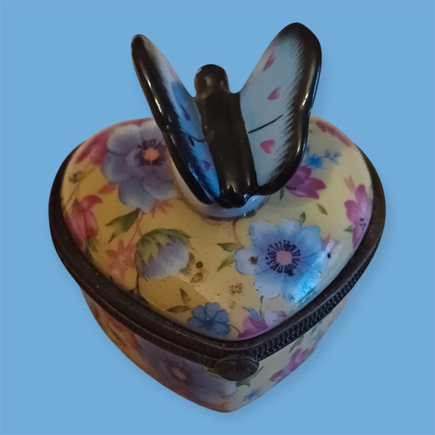 Limoges Trincketbox butterfly
