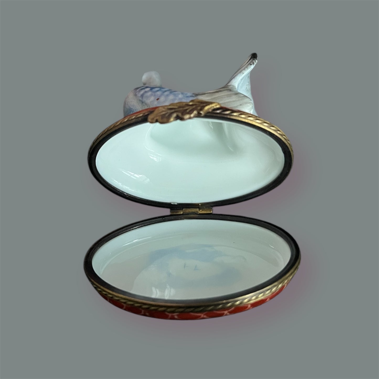 Lovely Limoges oval trincketbox pigeon french handpainted porcelain