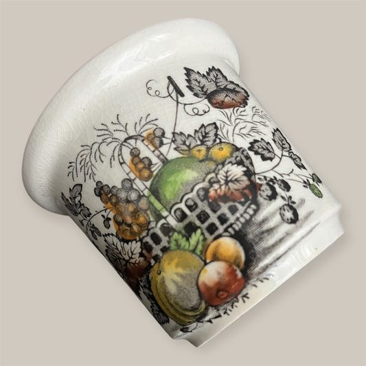 Mini vintage cachepot Mason’s ironstone England fruitbasket decor.