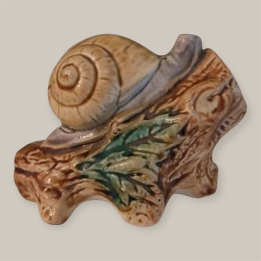 Onnaing moneybank C1900 majolica