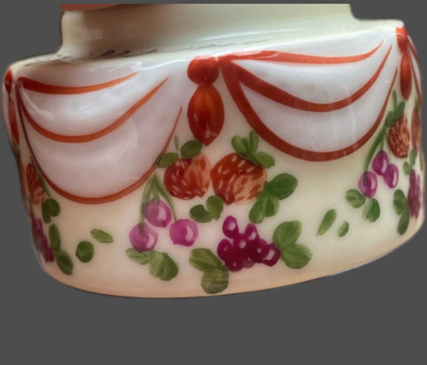Lovely Trincketbox porcelain Limoges wedding cake