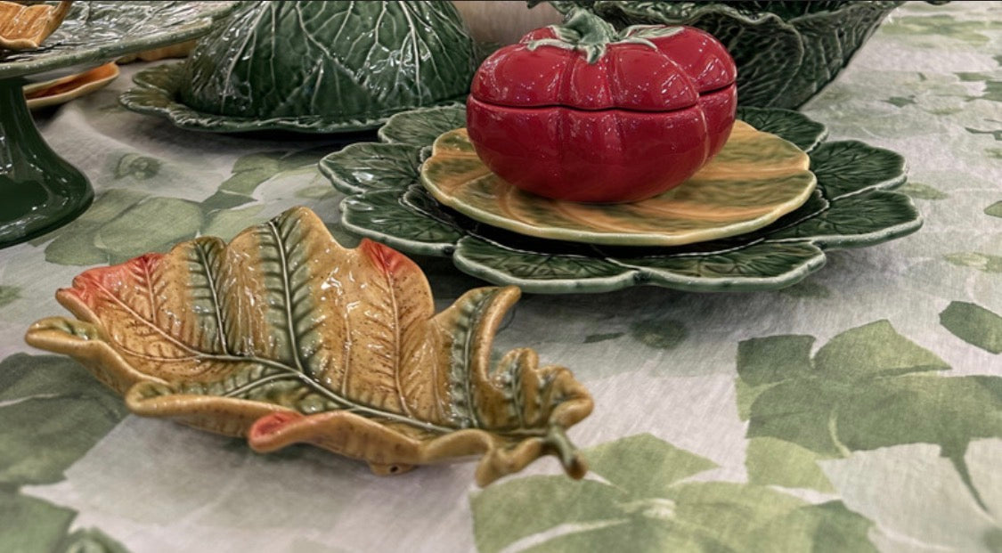 Bordalo Pinheiro tomato tureen