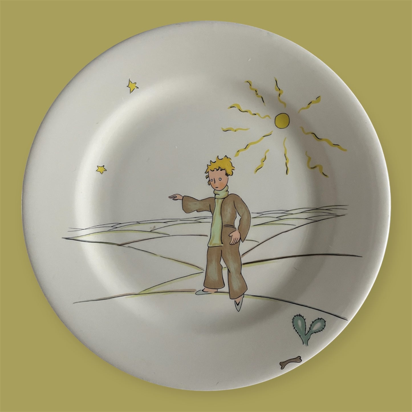 Le petit vintage faience prince breakfast plate Gien France