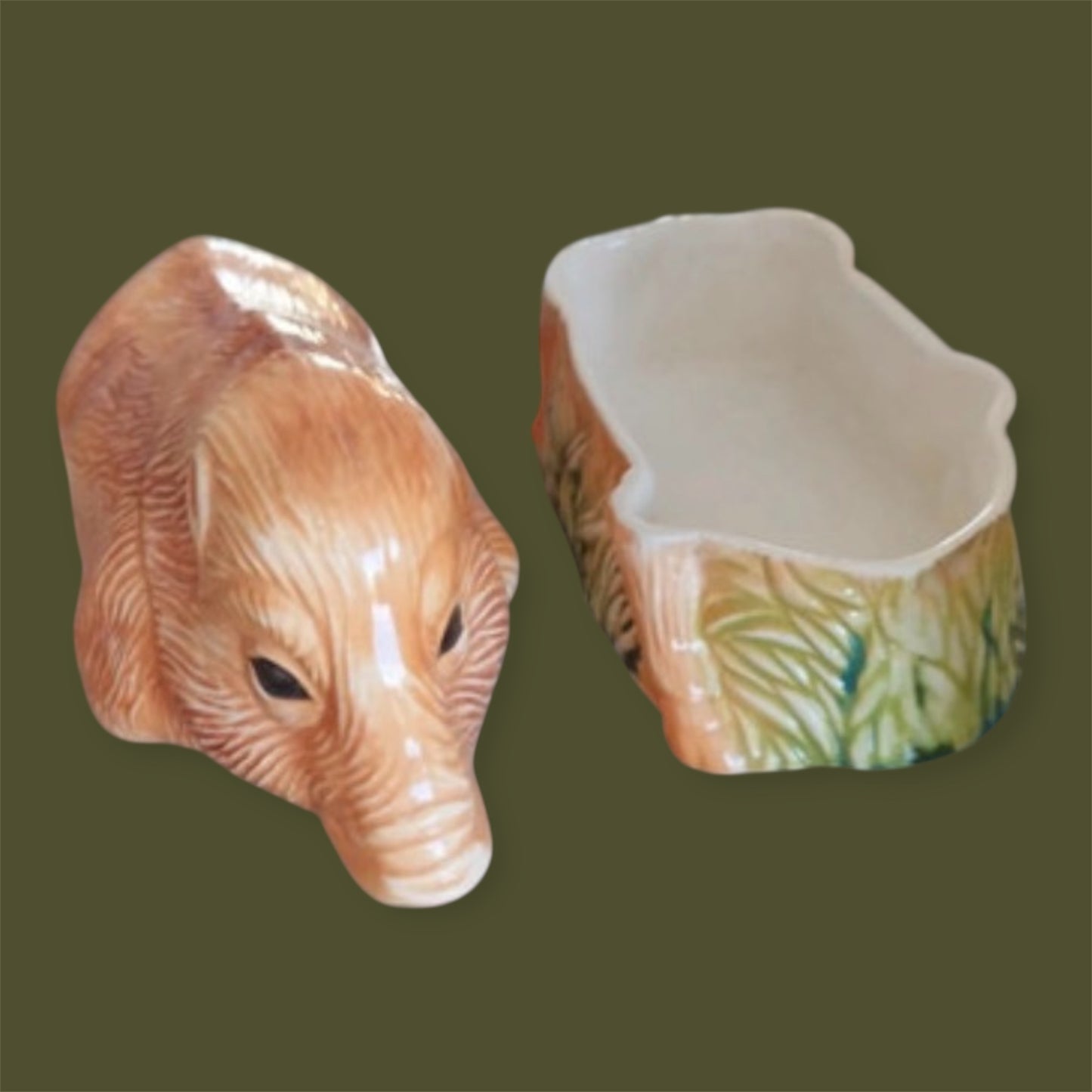 Small faience tureen Michel Caugant collectible - schade