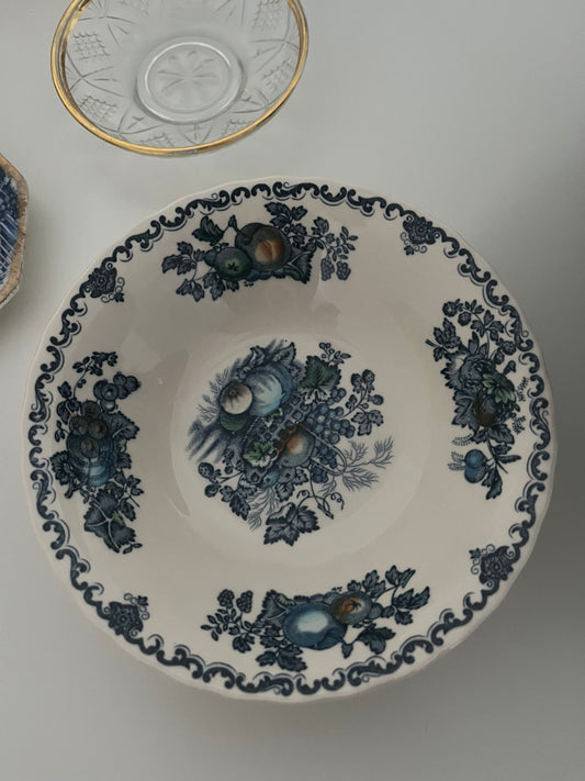 Mason’s fruitbasket blue bowl