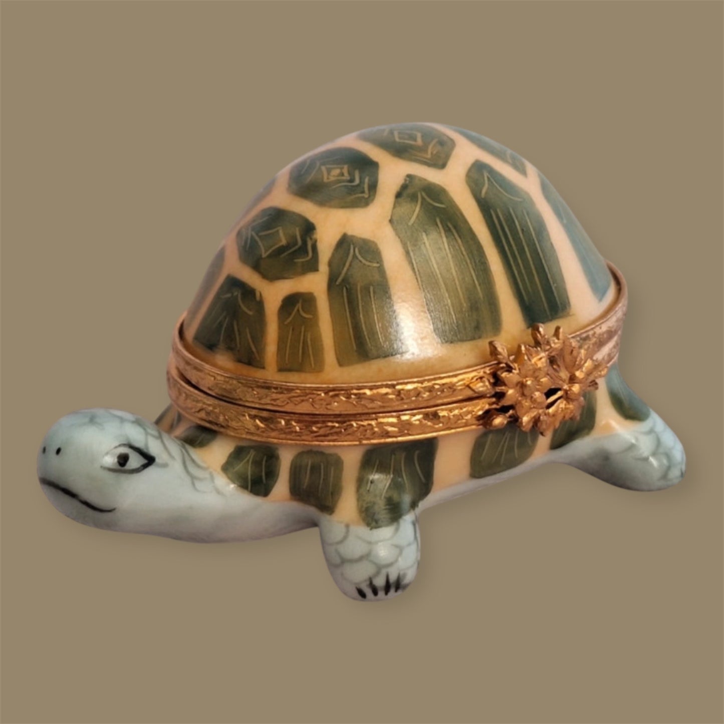 Limoges France trincketbox turtle paint main