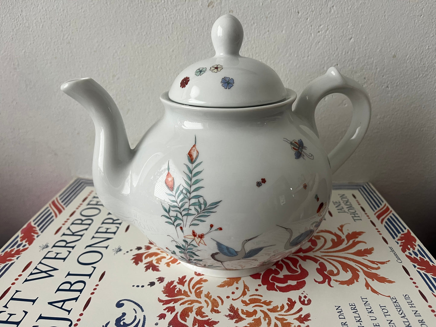 Limoges French porcelain Kakiemon teapot