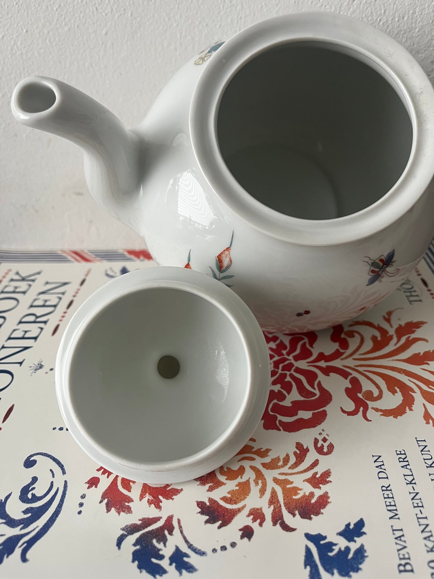 Limoges French porcelain Kakiemon teapot