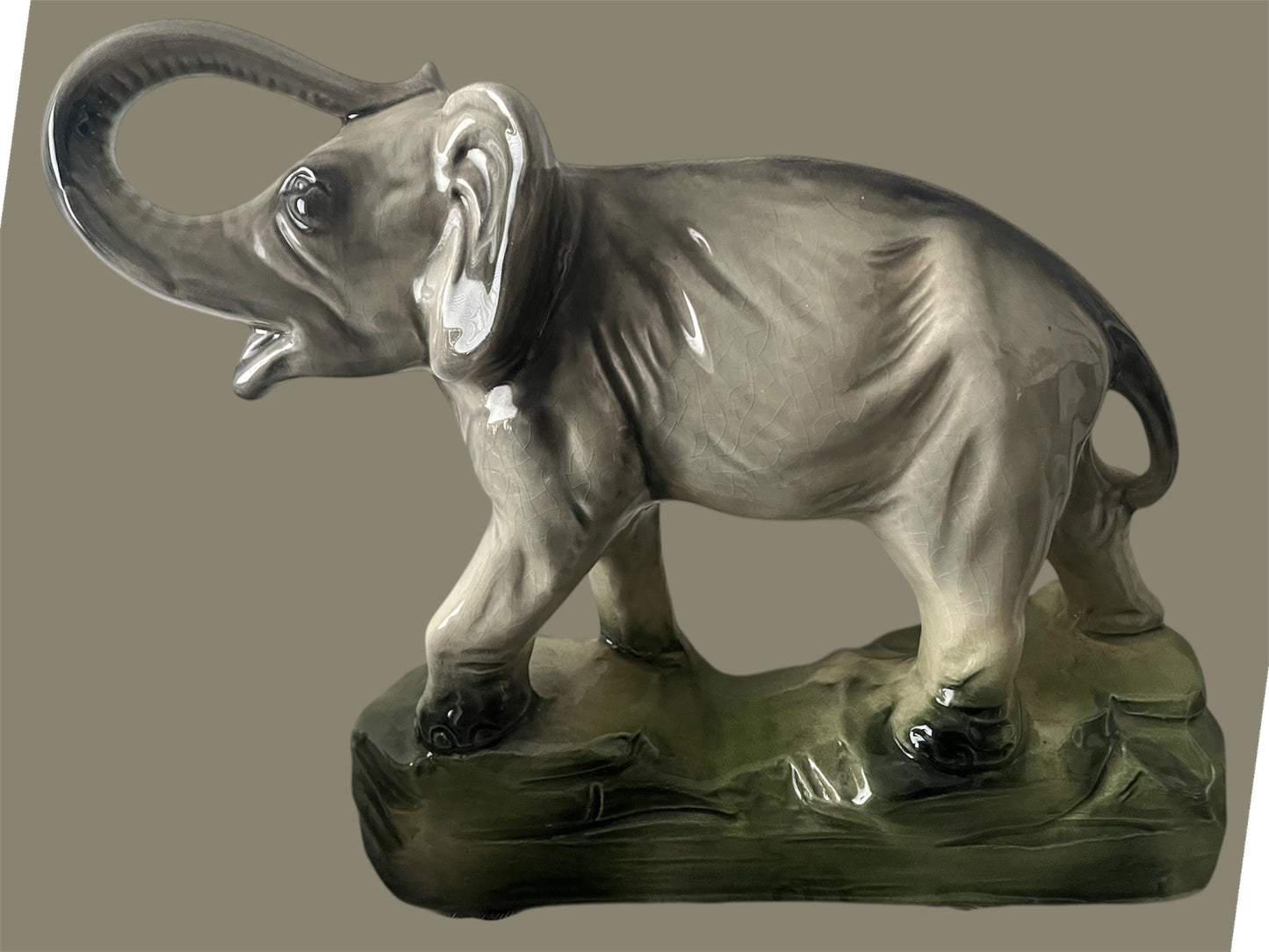 Large elephant figurine statue