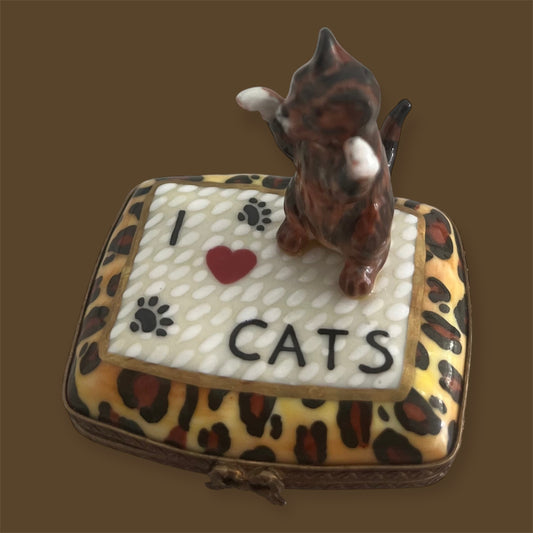 I Love cats Lovely Limoges porcelain handmade trincketbox