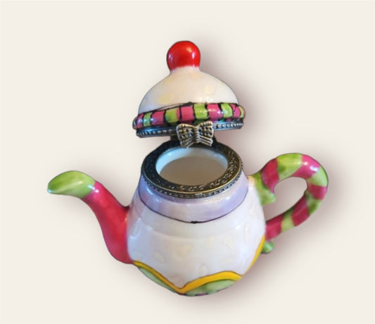 Trincketbox porcelain teapot