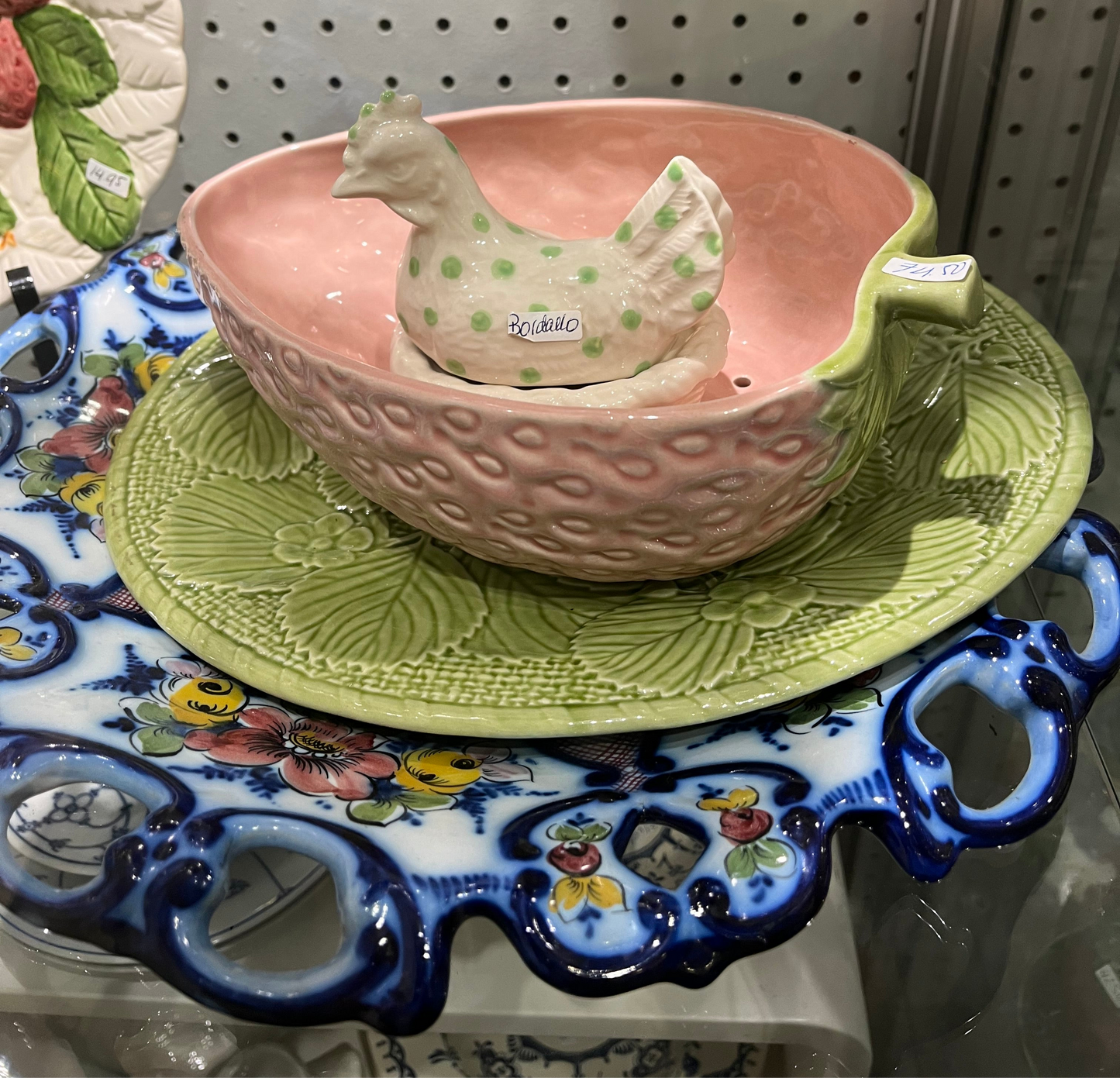 Bordallo Pinheiro pink strawberry serving bowl with green plate - pick up only