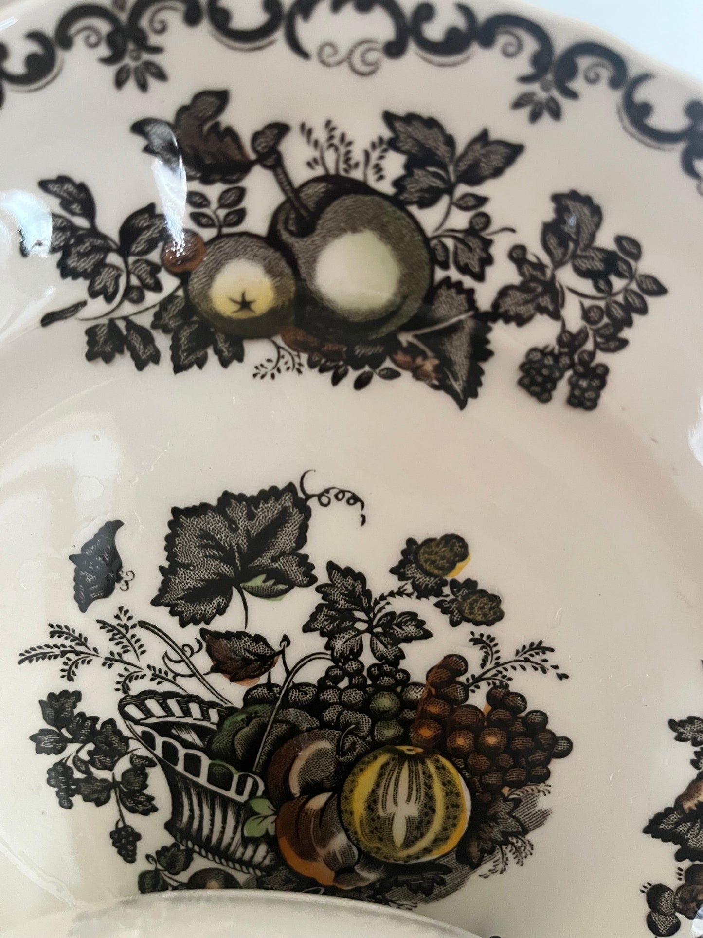 Mason’s ironstone vintage lidded sugar bowl