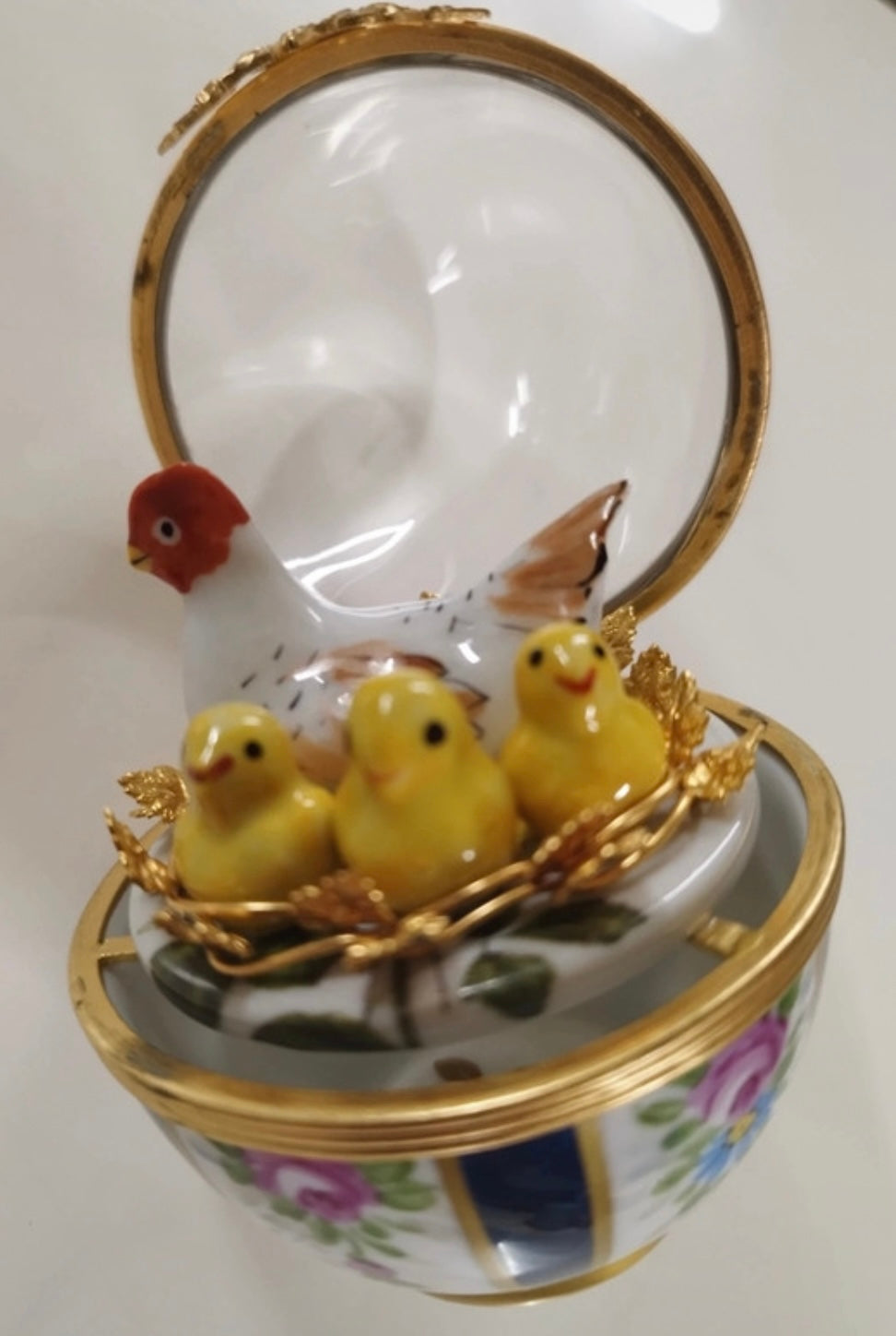 Limoges France vintage porcelain trincketbox Chicken with ducklings