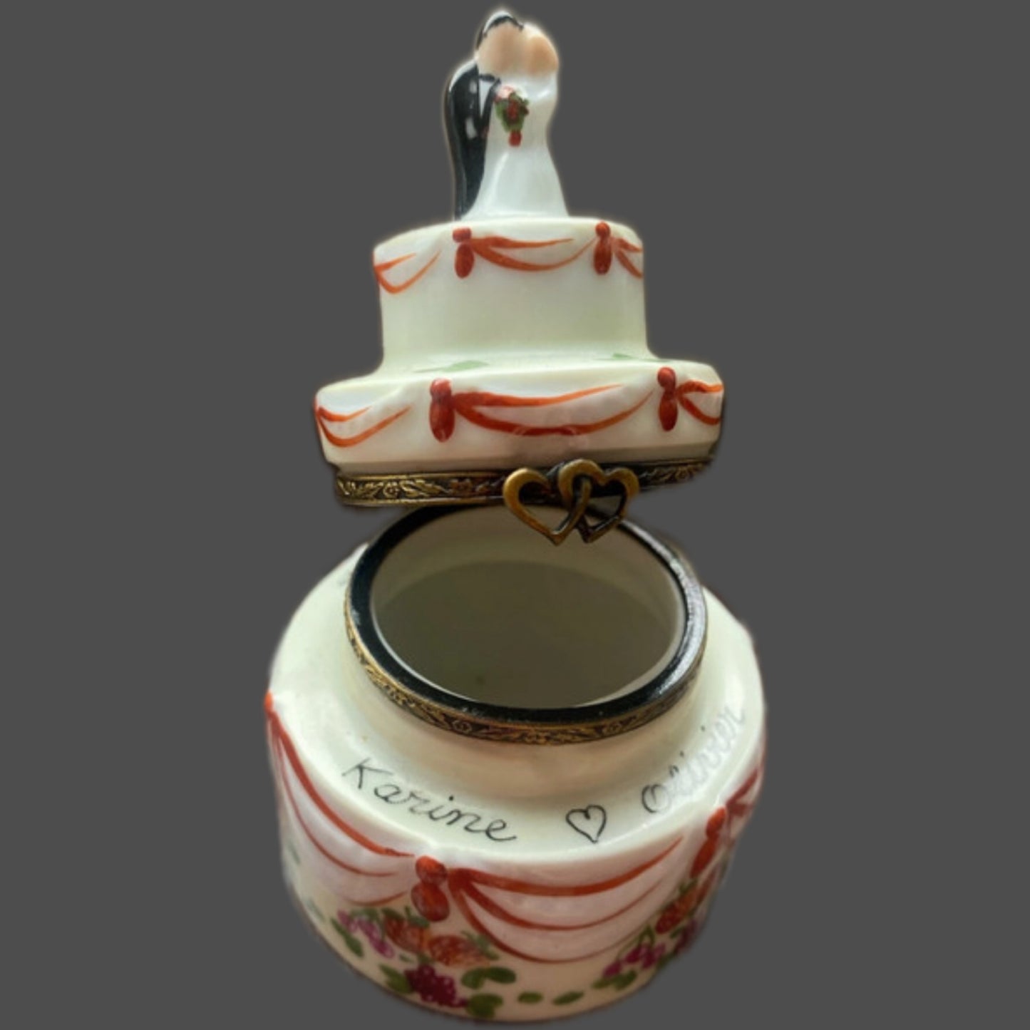 Lovely Trincketbox porcelain Limoges wedding cake