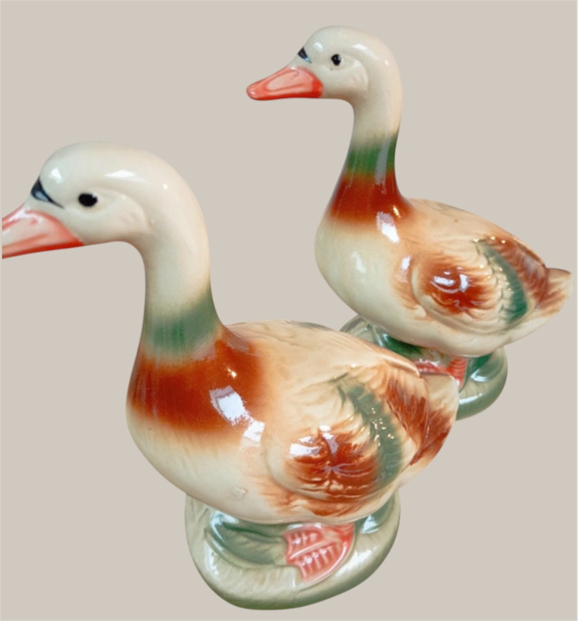 Set of 2 vintage ceramic duck statues 21 cm