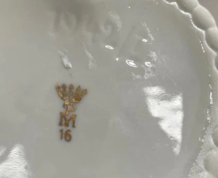 1942 french porcelaine heart shaped trinketbox
