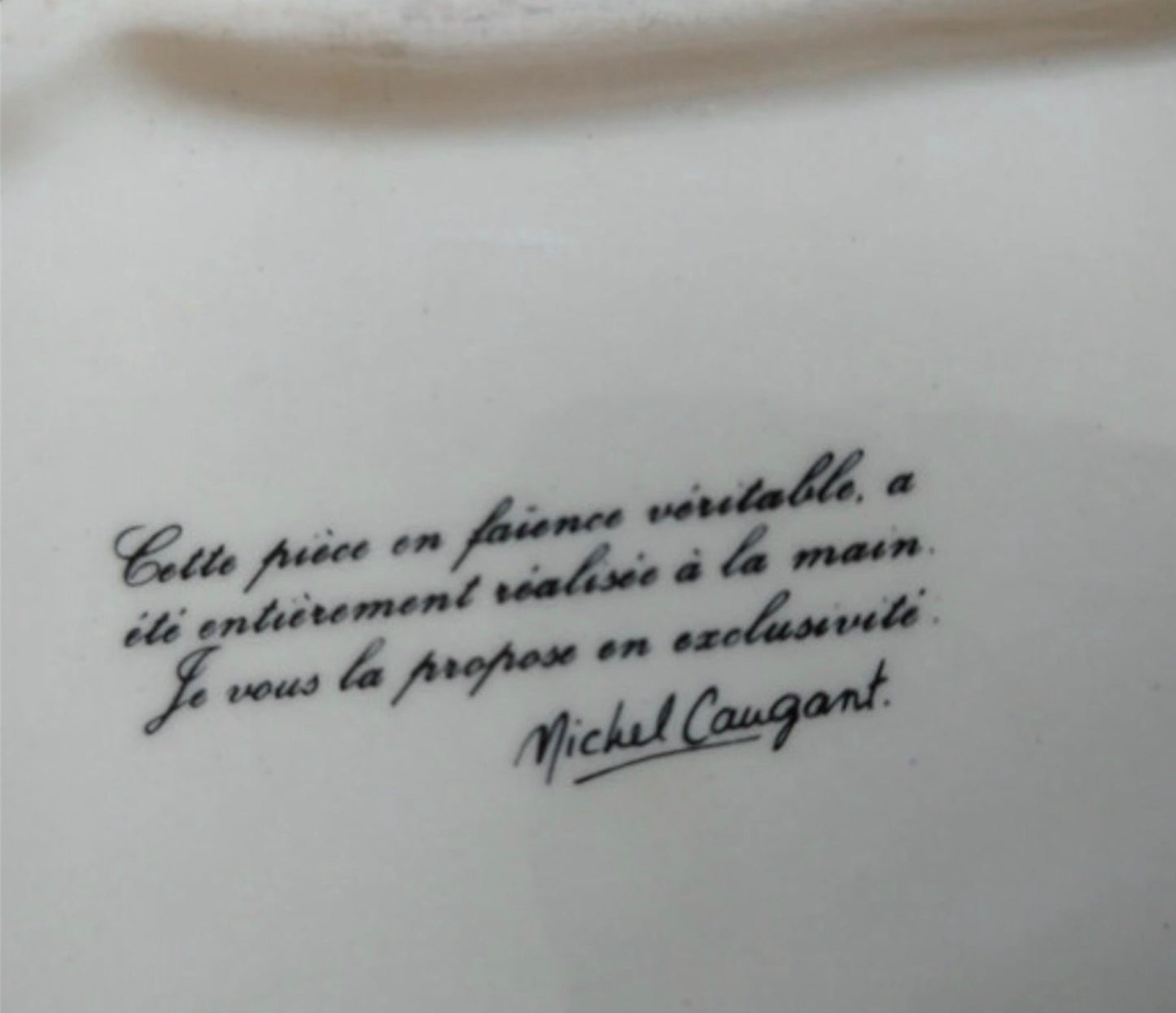 Small faience tureen Michel Caugant collectible - schade