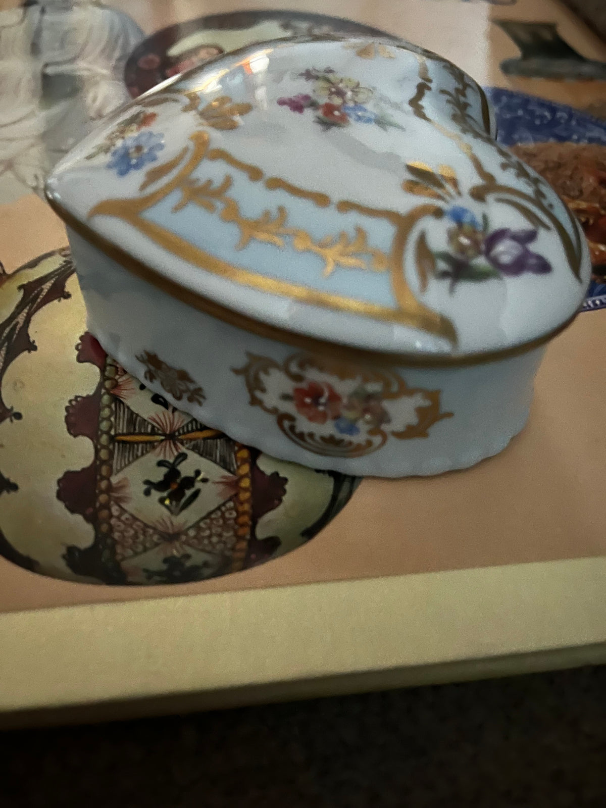 1942 french porcelaine heart shaped trinketbox