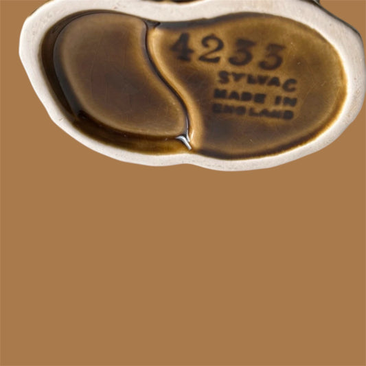 Sylvac English vintage trunck vase squirrel