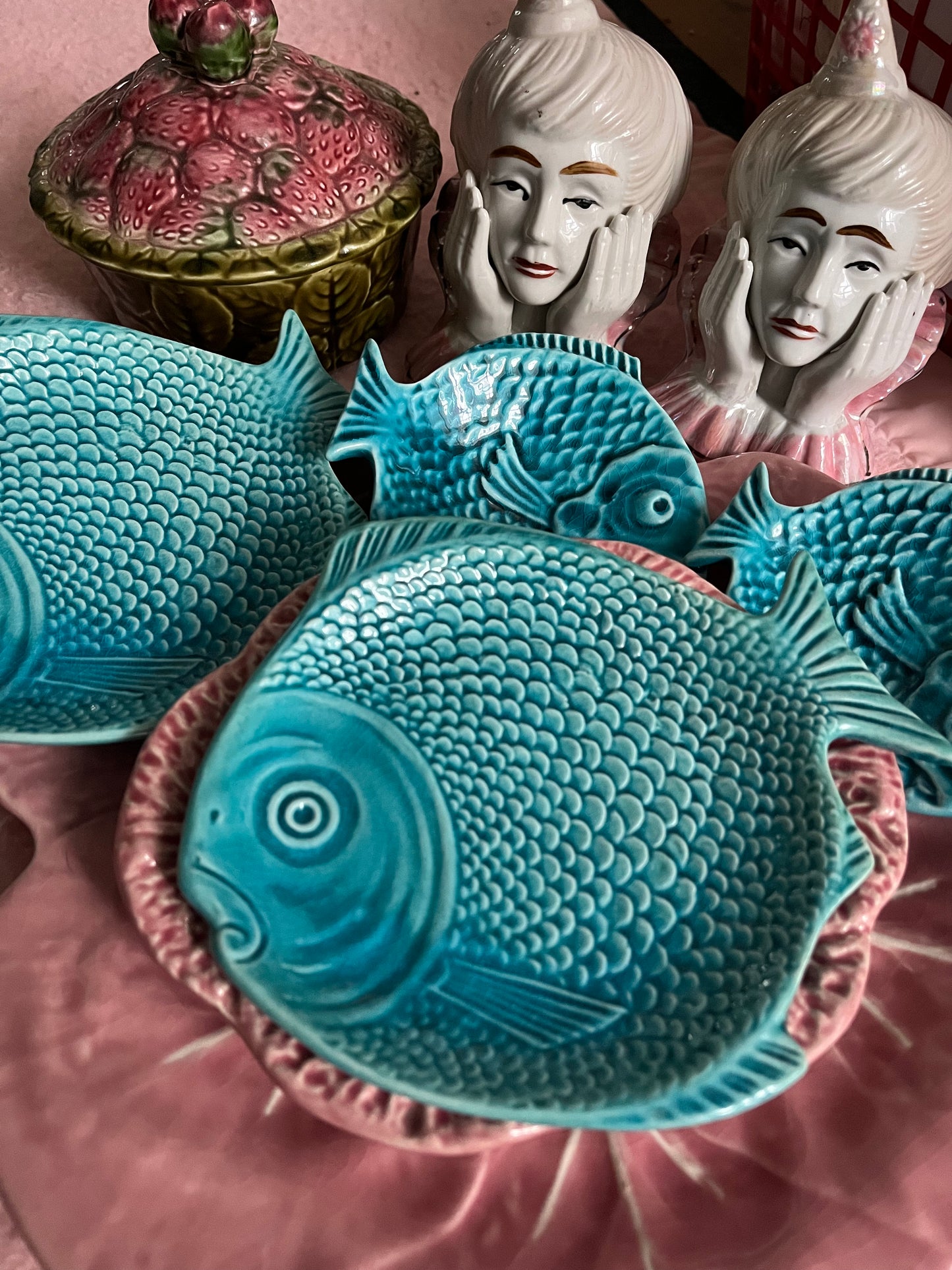 Turquoise faience fish set