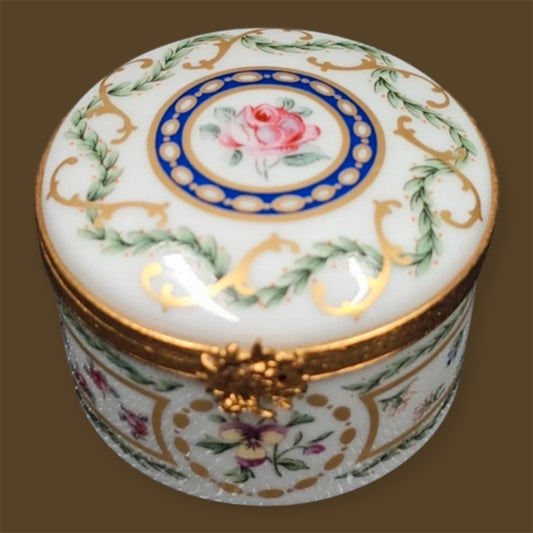 Haviland Limoges France trincketbox Louveciennes