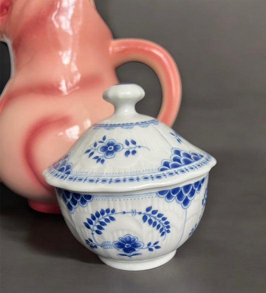 Lidded sugar bowl Winterling Bavaria marktleuth vintage porcelain
