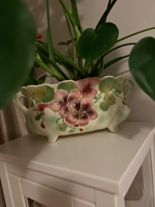 Antique cachepot St. Clement France