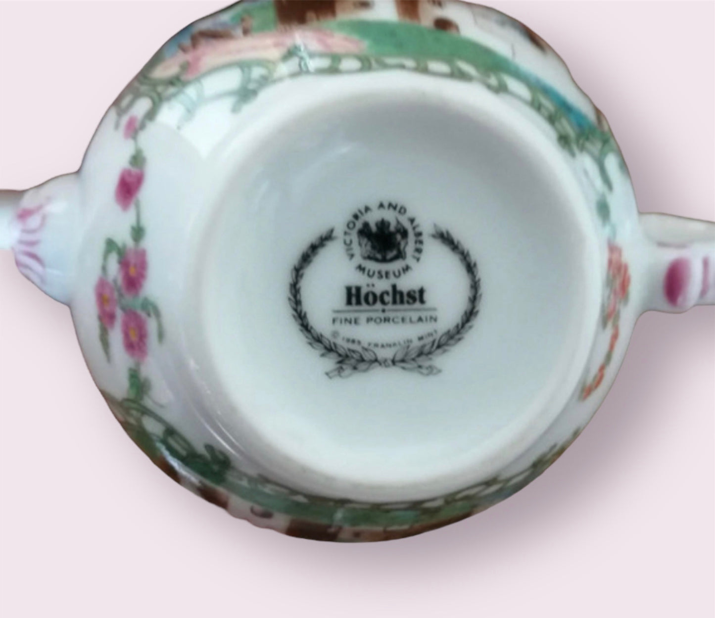 Hochst porcelain teapot Victoria & Albert museum version