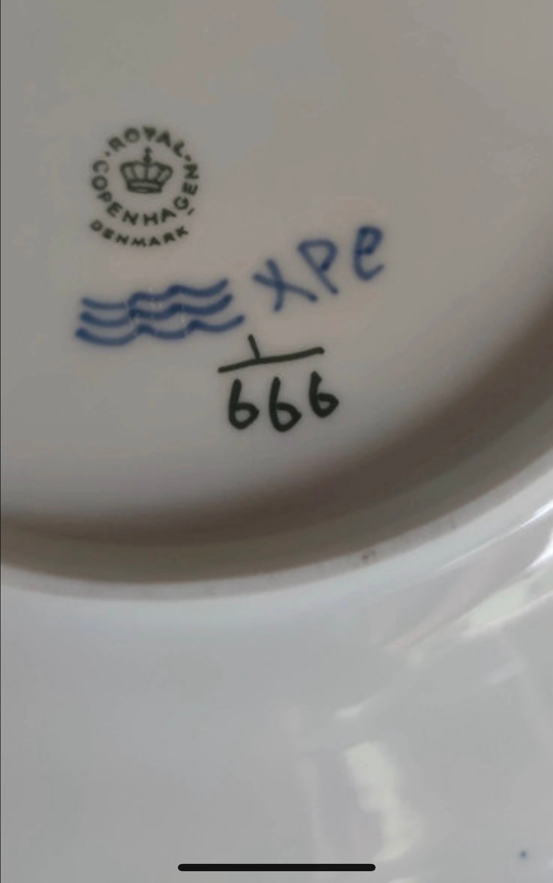 Royal Copenhagen handled cake serving dish 666