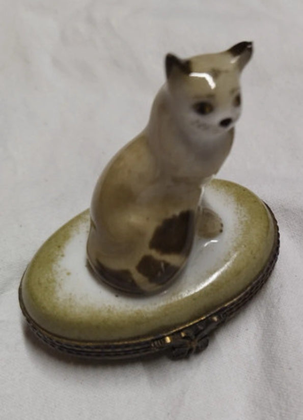 Set of 2 Limoges trincketboxes cat