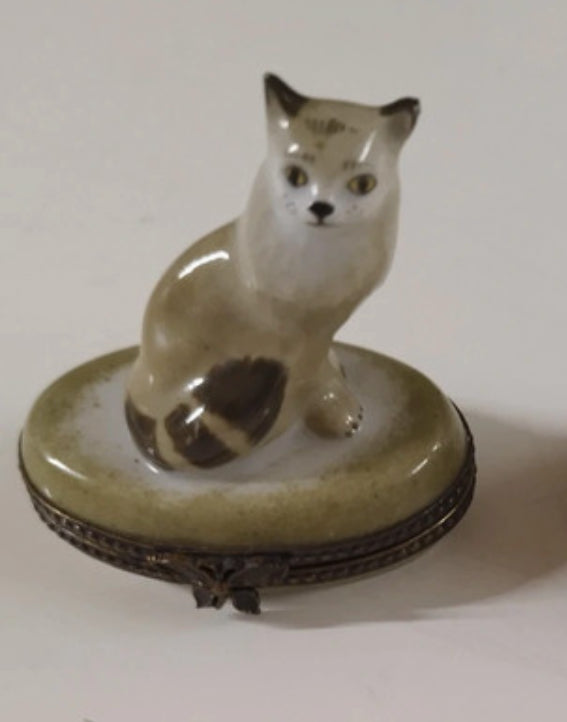Set of 2 Limoges trincketboxes cat