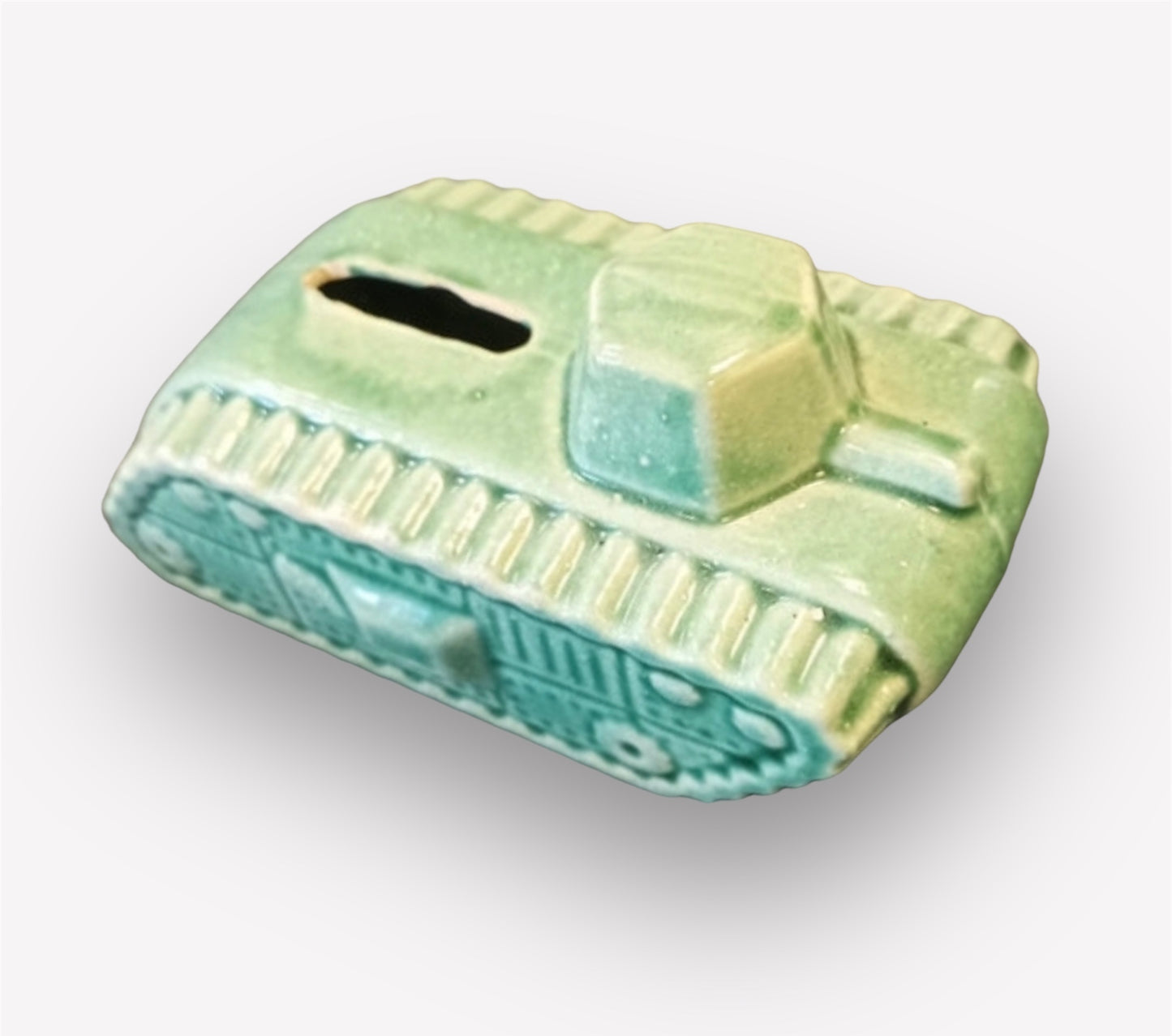 Majolica moneybank Worldwar I 1914-1918 armored tank