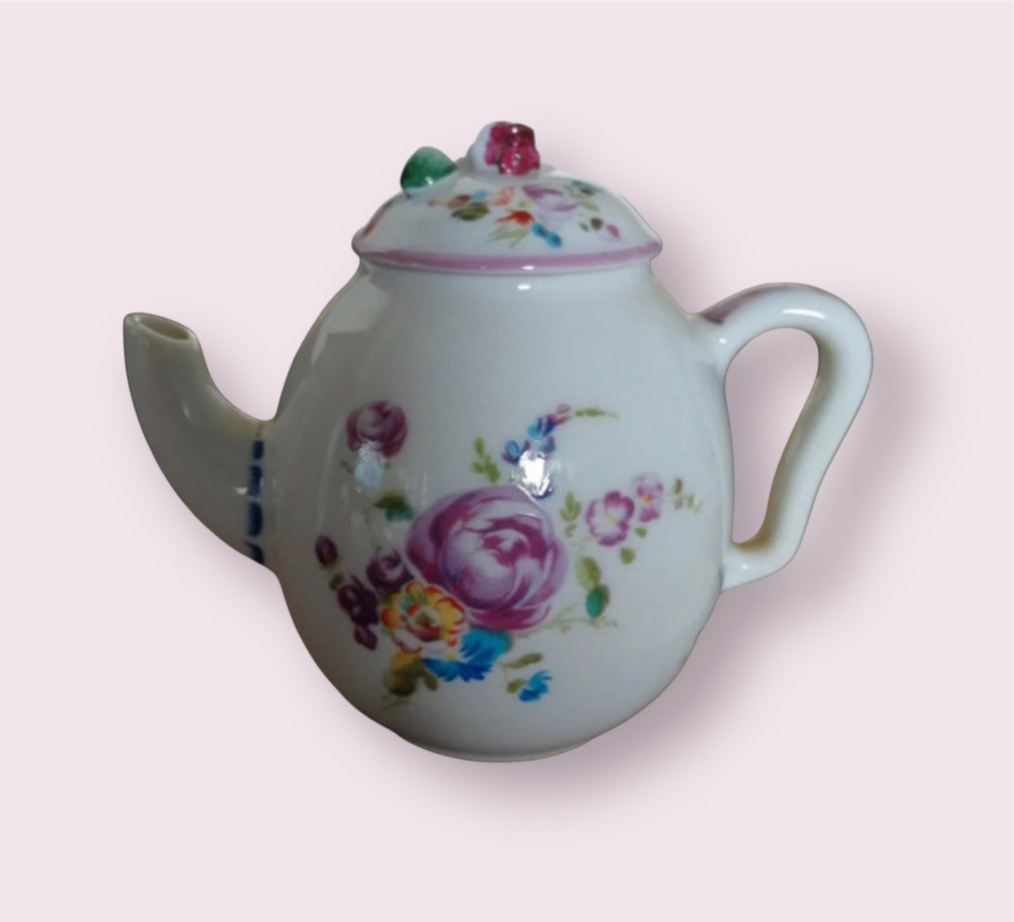 Small teapot Mennecy with certificate by Franklin Mint